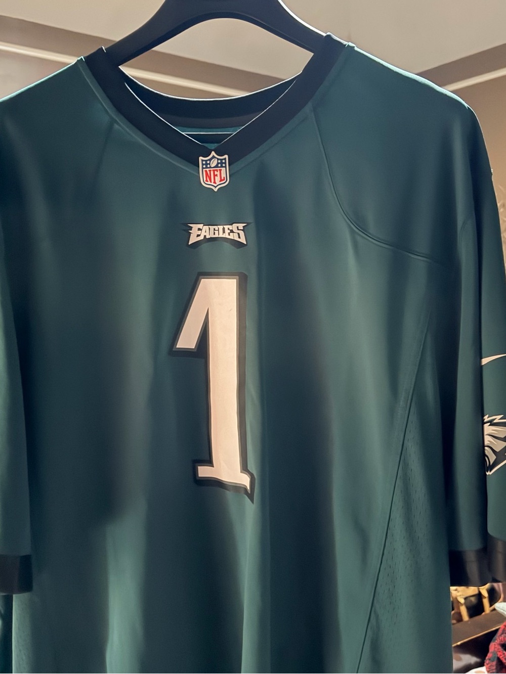 Authentic NFL Philadelphia Eagles Jersey - Picture 5 of 7